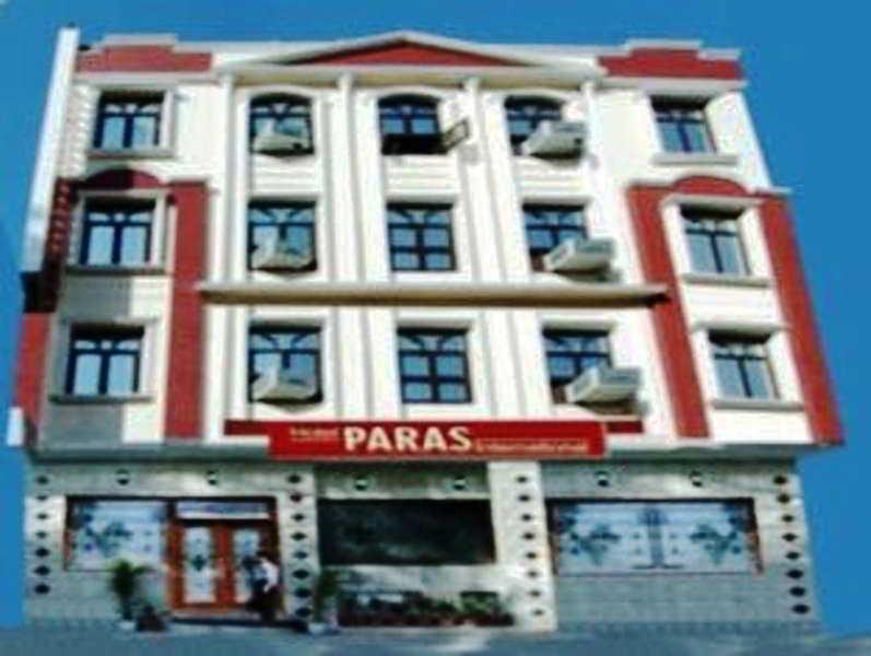 Treebo Paras International Delhi  Eksteriør bilde