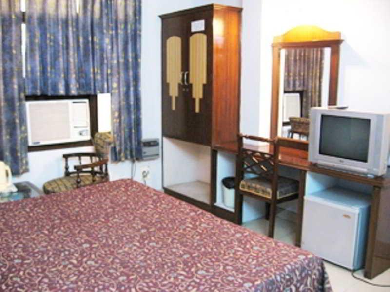 Treebo Paras International Delhi  Eksteriør bilde