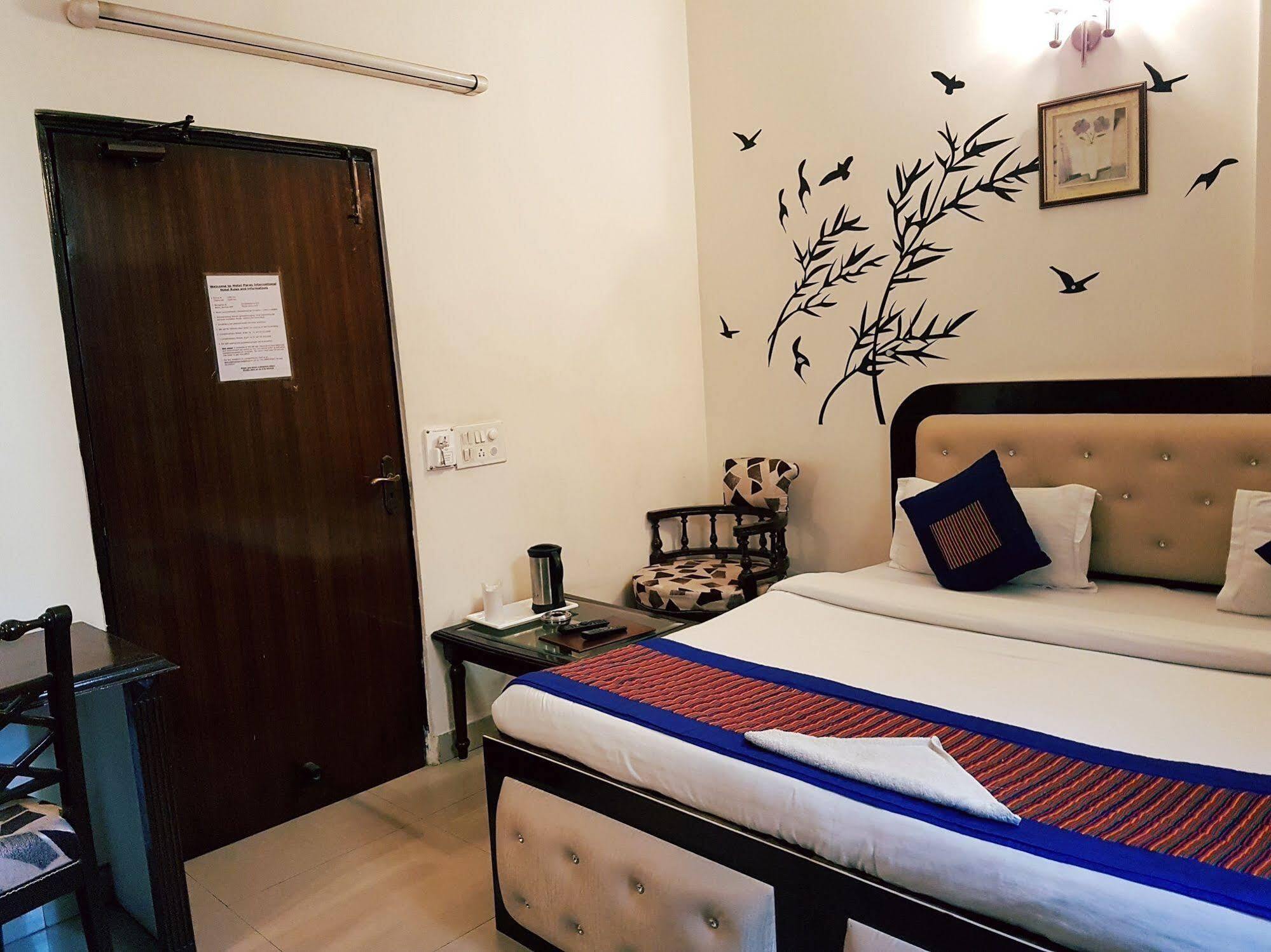 Treebo Paras International Delhi  Eksteriør bilde